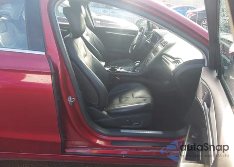 2014 Ford Fusion Titanium z USA, uszkodzony, nr VIN 3FA6P0D98ER172840